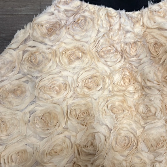 Free People Ivory Rosette Mini Skirt - GUC - Picture 7 of 10